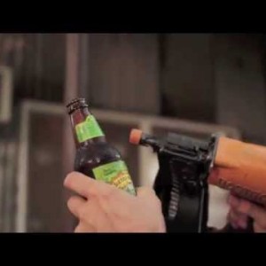 As muitas maneiras de abrir uma cerveja